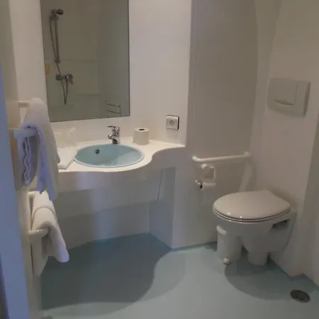 The Originals Access, Saint-flour Hotel